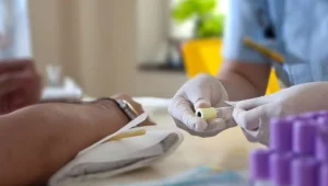 آزمایش در منزل برای سالمندان